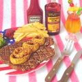 Re-ment Miniatures : Dreamy American Life (2004) #8 - Miniature T-Bone Steak & Rum Drink Bottle
