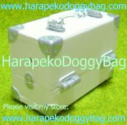 Re-ment Miniatures : Puchi Petite Makeup Box (2005) #2 - Miniature White Cosmetic Box