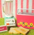 Re-ment Miniatures : Retro Nostalgic Home Appliances (2006) #2 - Miniature Retro Toaster & Blender