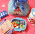 Re-ment Miniatures : Everyone's Bento Lunch (2005) #1 - Miniature Blue Bento Box 