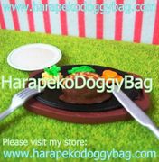 Re-ment Miniatures : Family Restaurant (2002) #5 - Miniature Steak Dish