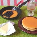 Re-ment Miniatures : Puchi Petite Kitchen (2004) #8 - Miniature Pancakes