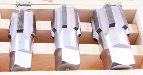 3 PIECE NPT TAPER PIPE TAP SET (1-1/4~2 INCH)