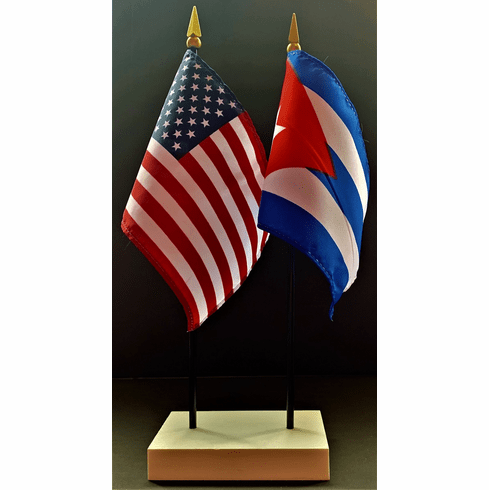 Cuba and US Flag Desk Set
