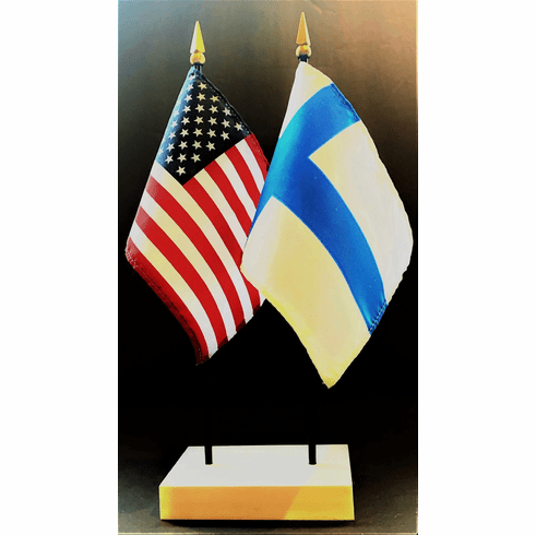 Finland and US Flag Desk Set