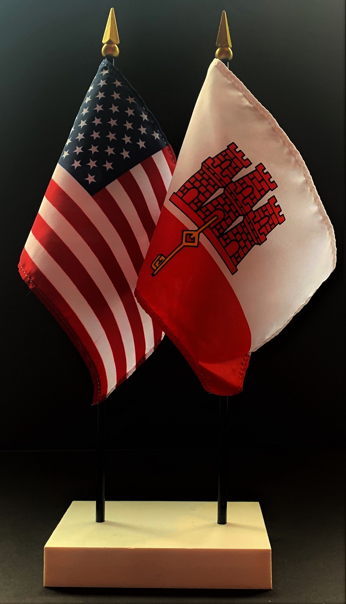 Gibraltar and US Flag Desk Set Gibraltar