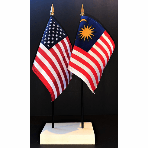 Malaysia and US Flag Desk Set