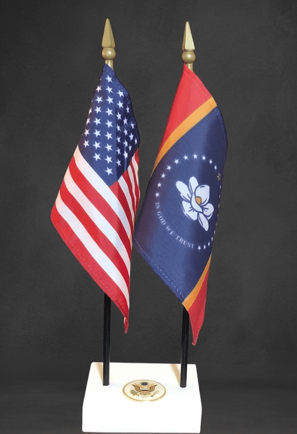 Mississippi and US Flag Executive Desk Set