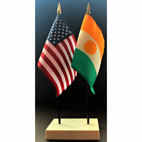 Niger and US Flag Desk Set