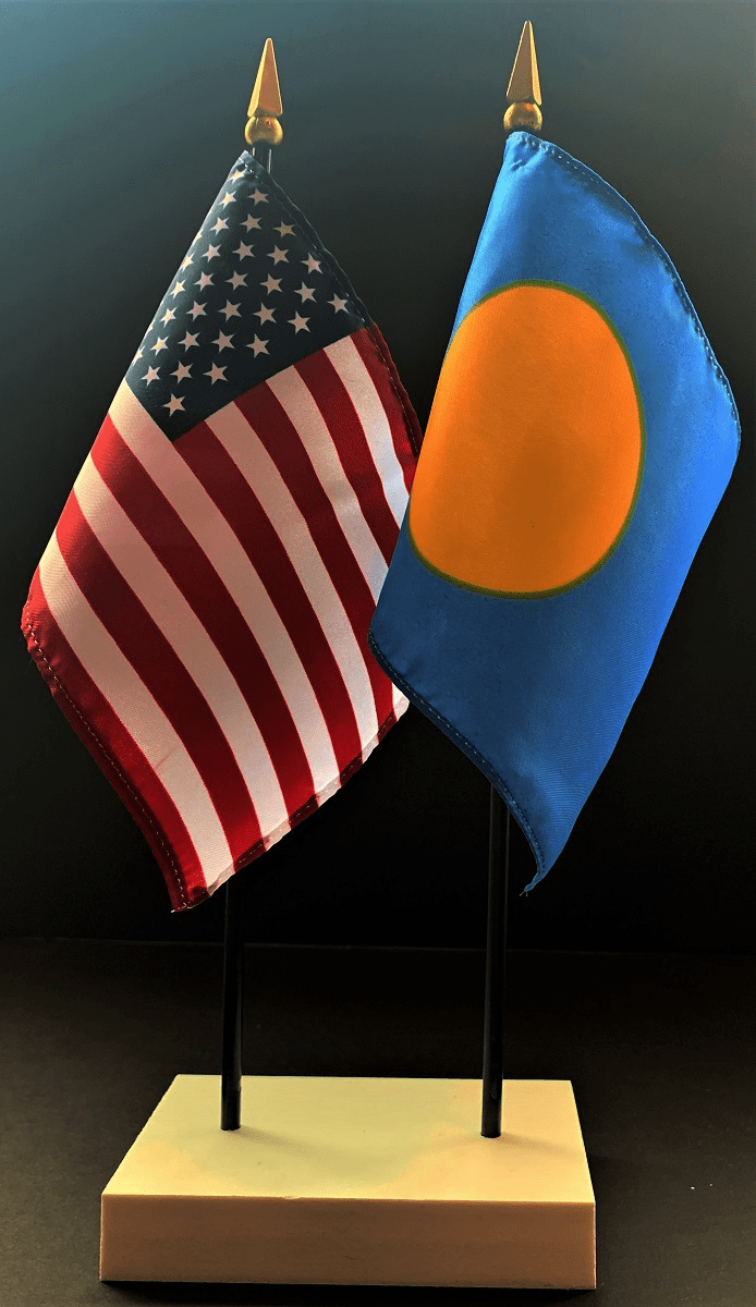Palau and US Flag Desk Set