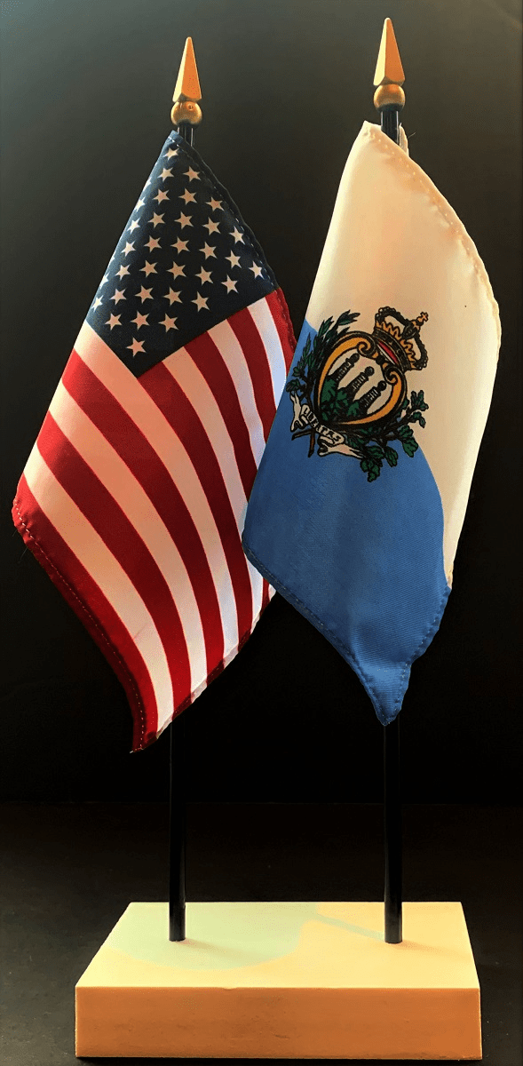 San Marino and US Flag Desk Set