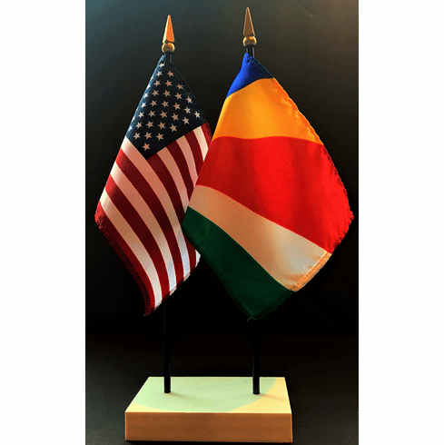Seychelles and US Flag Desk Set