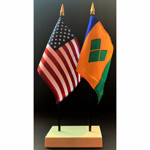 St Vincent and US Flag Desk Set