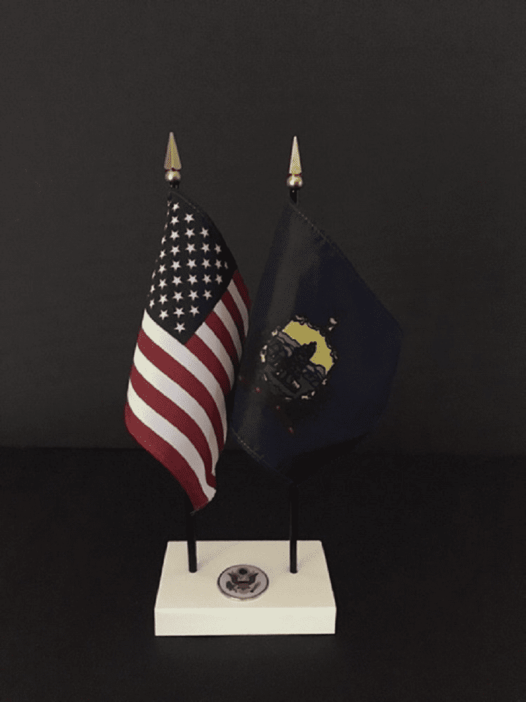 Vermont and US Flag Executive Desk Set