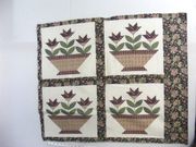 "Flower Basket Black",37" x 31",5 1/2" Right Side Border