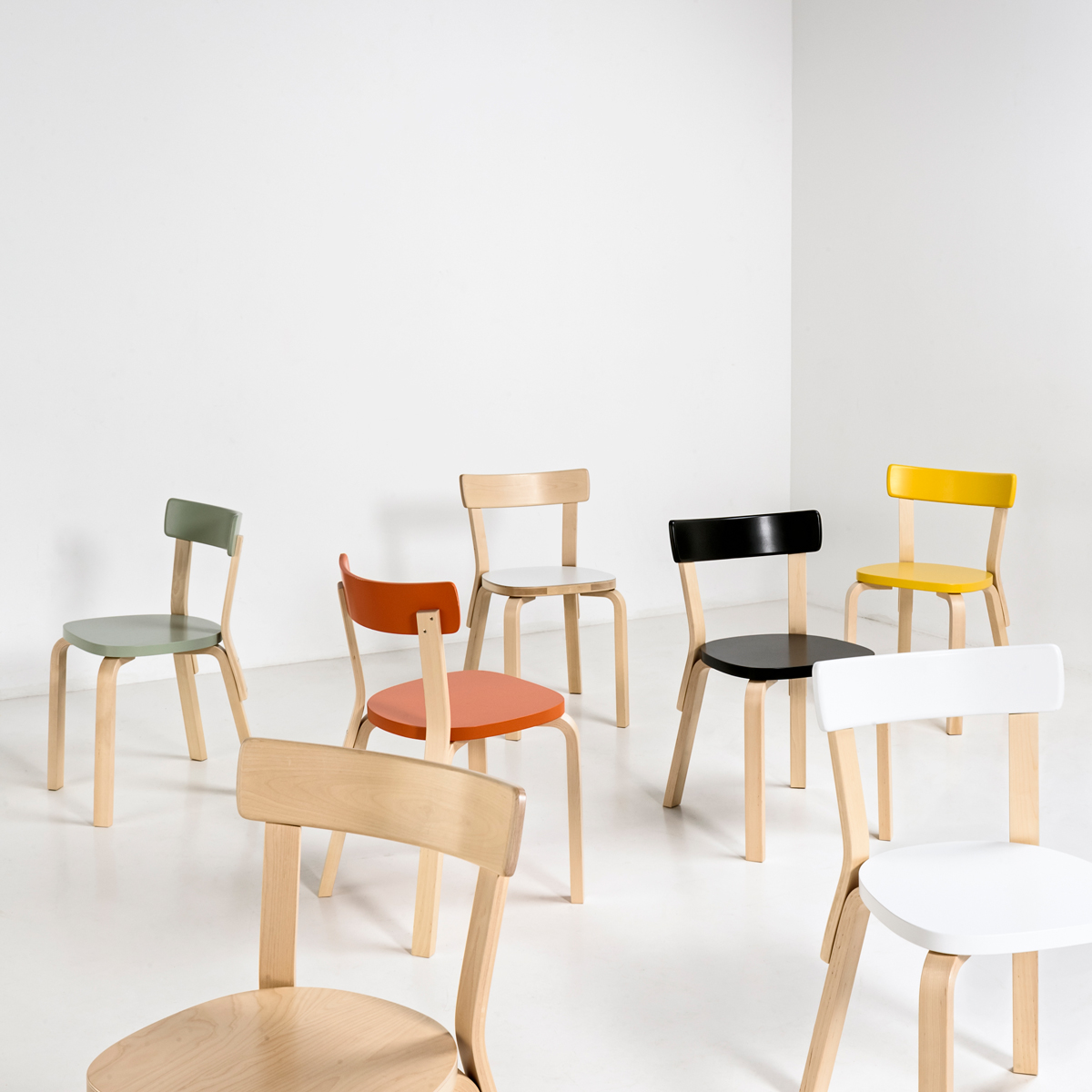 Artek Alvar Aalto - 69 Chair - Seat & Backrest Lacquered