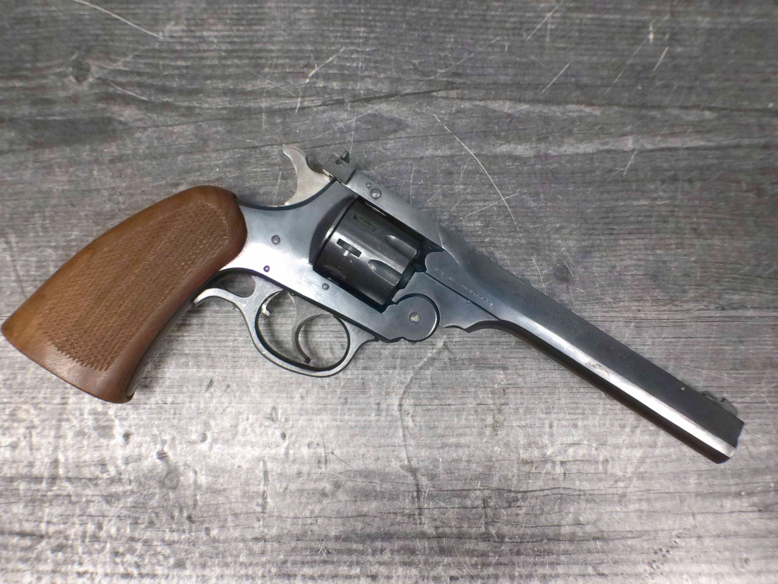 H&R Sportsman 999 (.22LR)