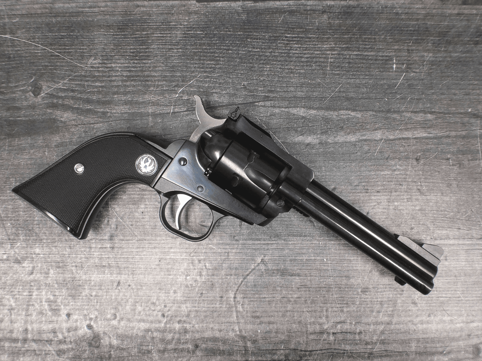 Ruger Single Six New Model (.22LR/.22WMR)
