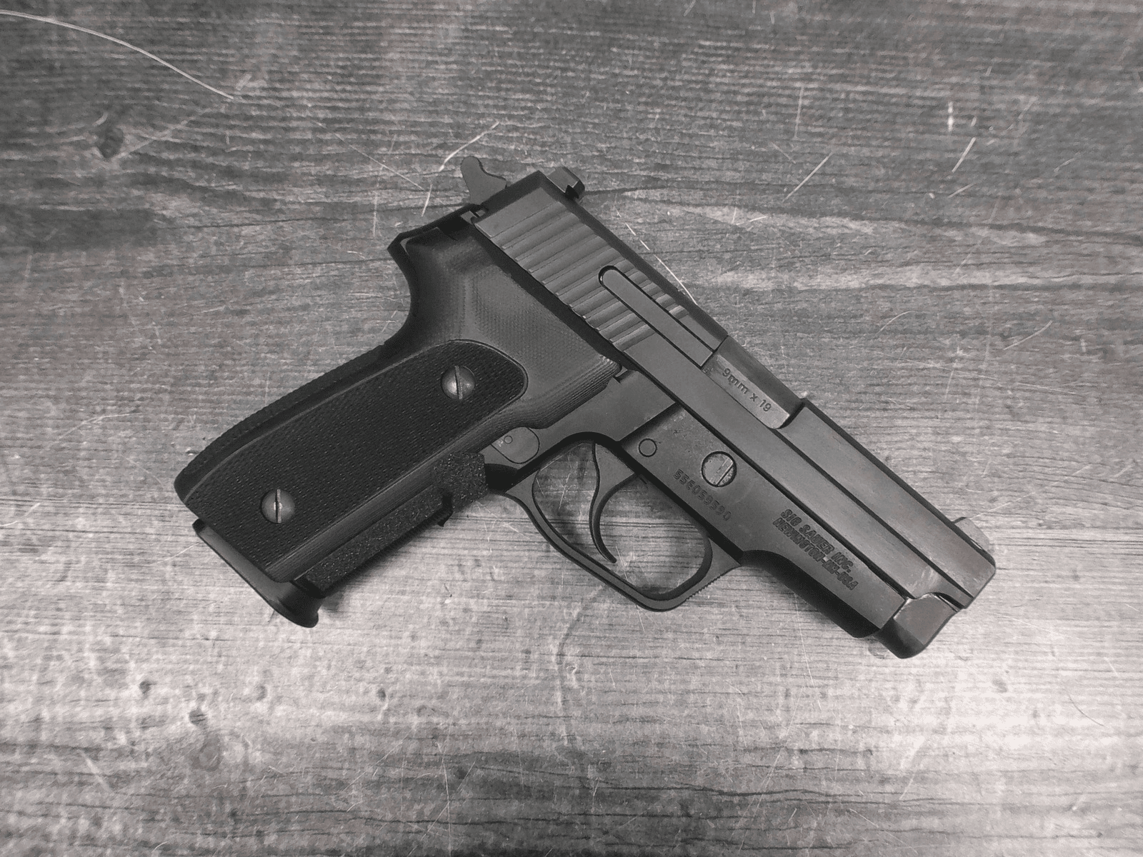 Sig Sauer M11-A1 (9mm)