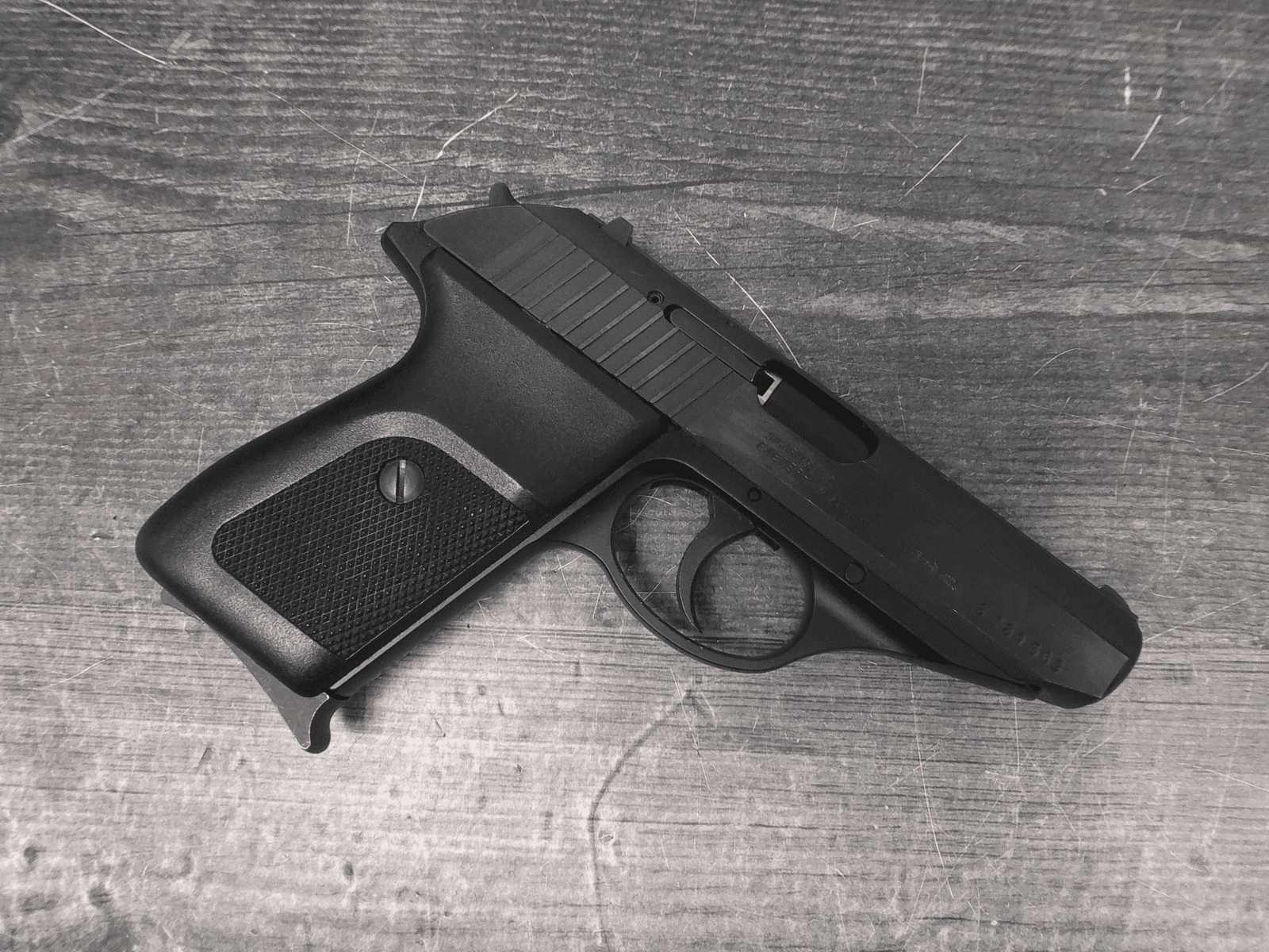 Sig Sauer P230 (7.62/.32)