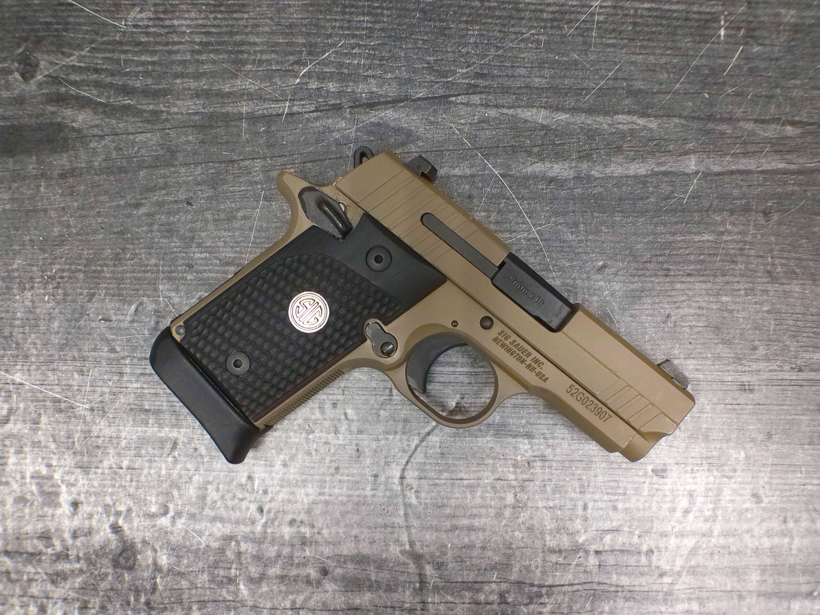 Sig Sauer P938 (9mm)
