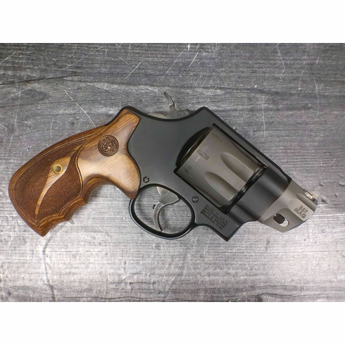 Smith & Wesson 317 (.357)