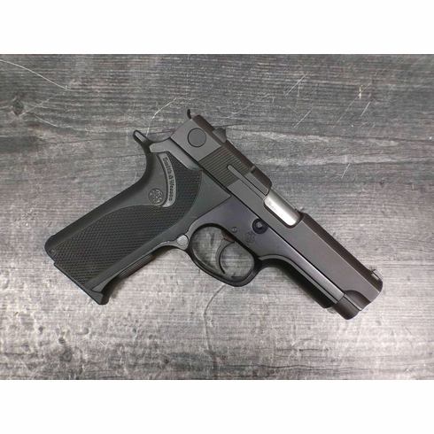 Smith & Wesson 411 (.40)