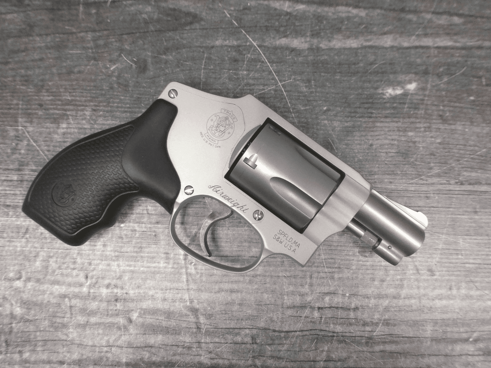 Smith & Wesson 642-2 (.38)