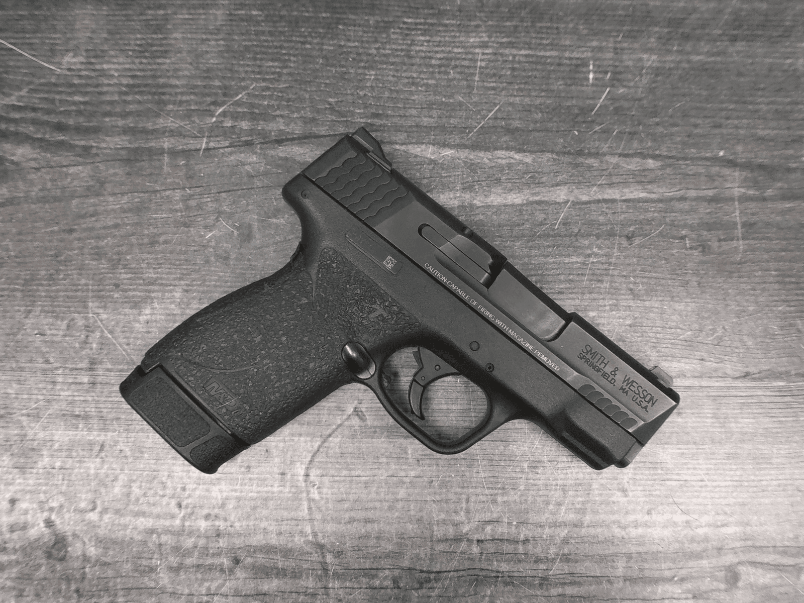 Smith & Wesson M&P 45 Shield (.45)