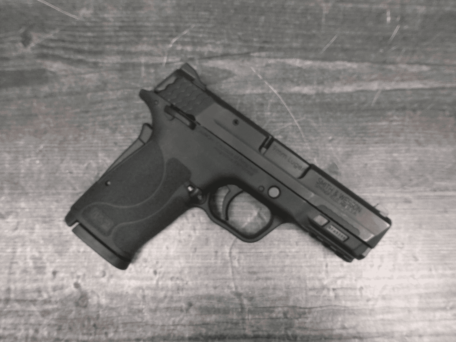 Smith & Wesson M&P 9 Shield EZ 2.0 (9mm)