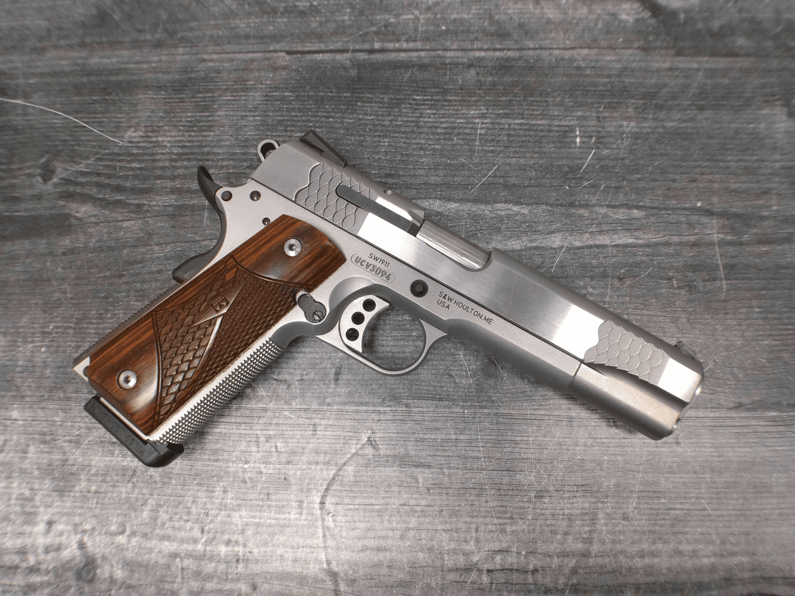 Smith & Wesson SW1911 E Series (.45)