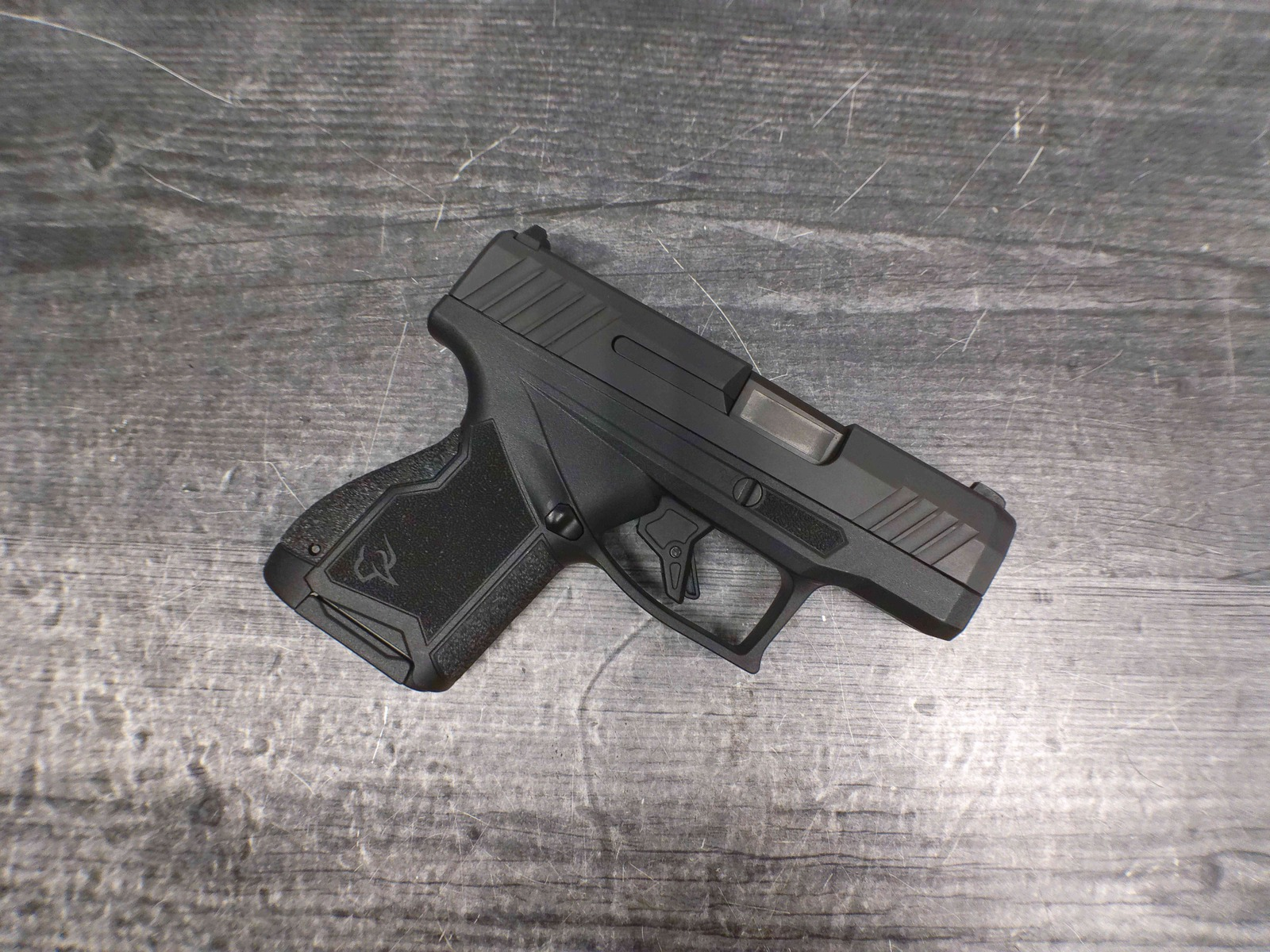 Taurus GX4 (9mm)
