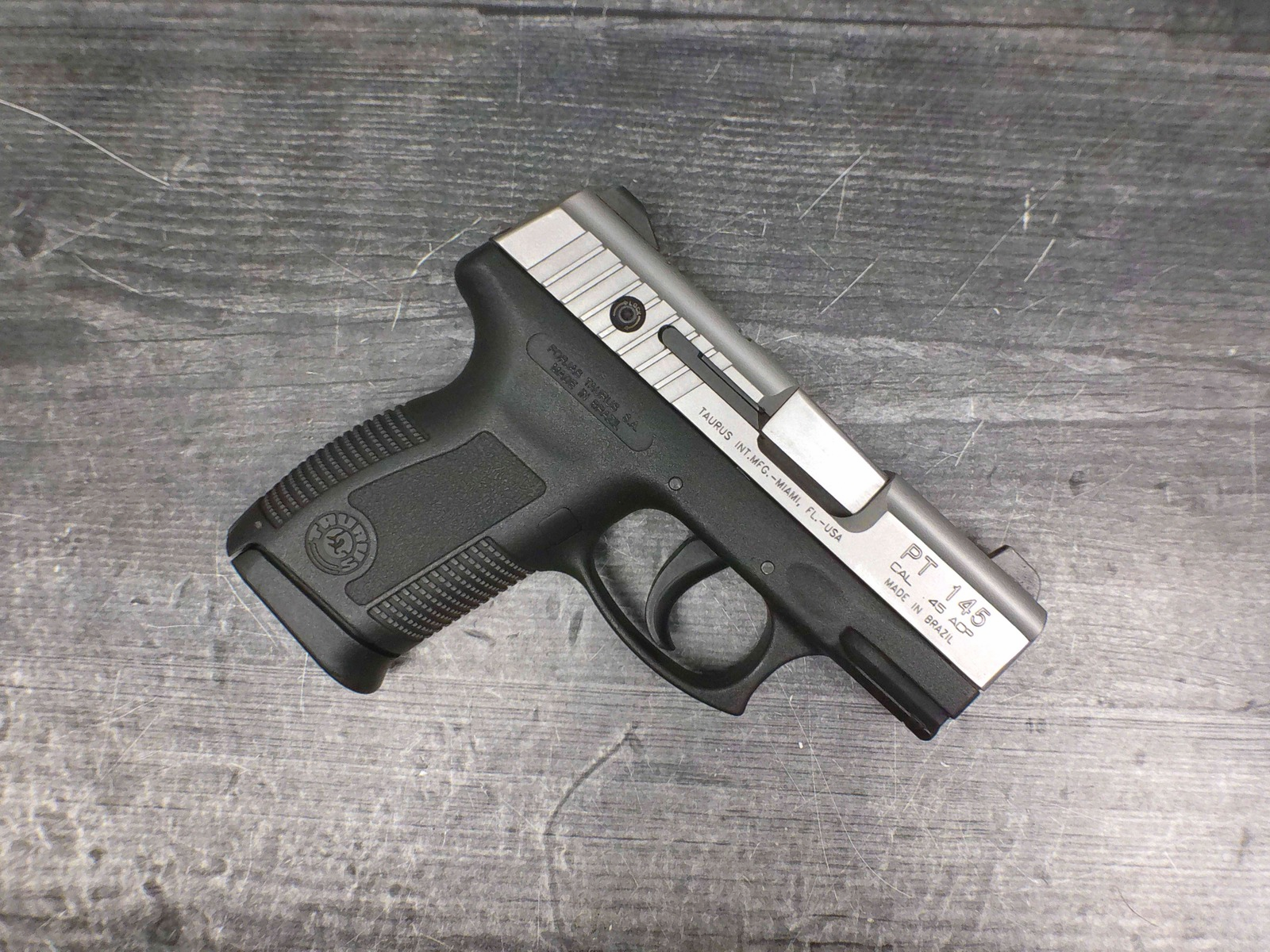 Taurus PT145 (.45)