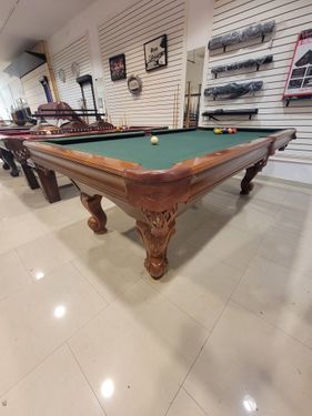 Brunswick Rams Head 8' Pool Table