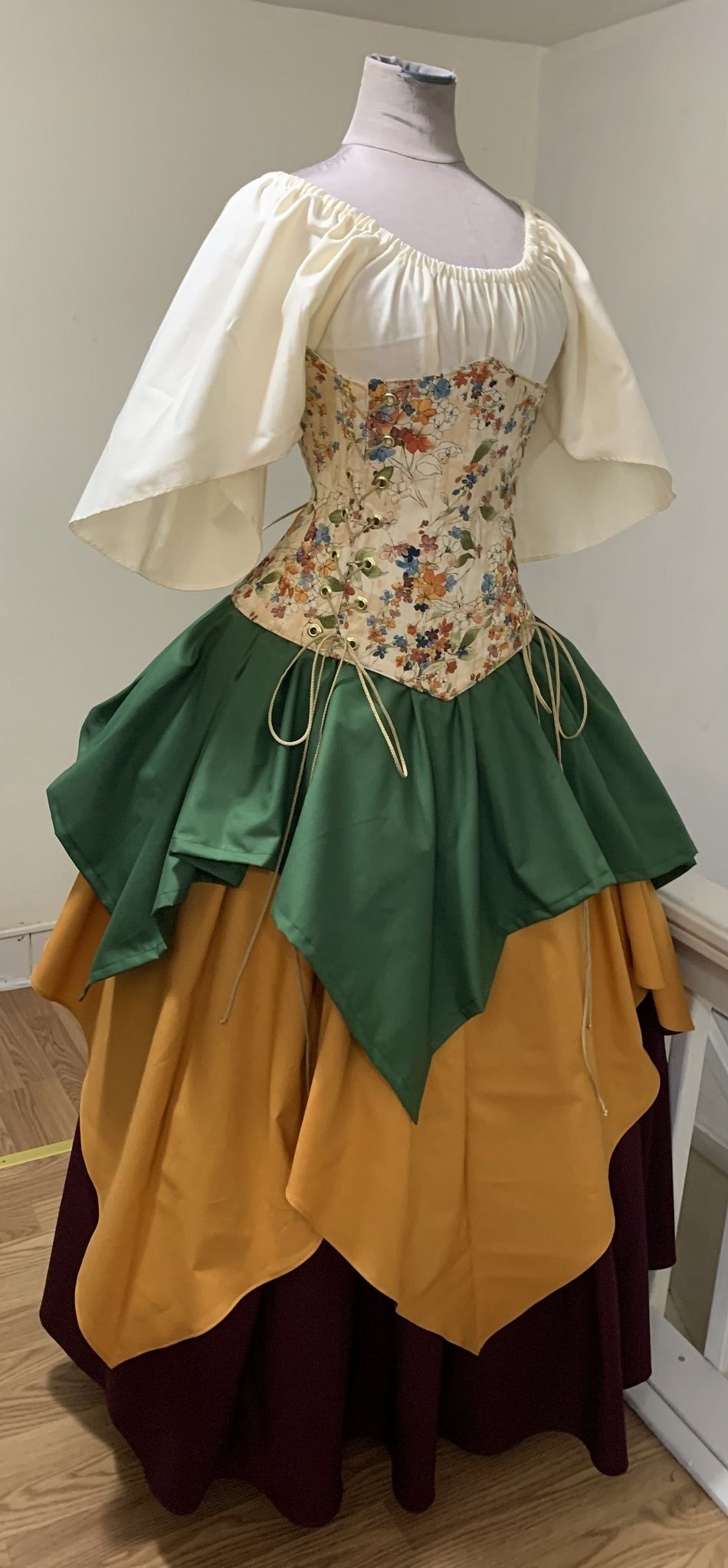 Fall Festival Maiden five piece underbust corset set.