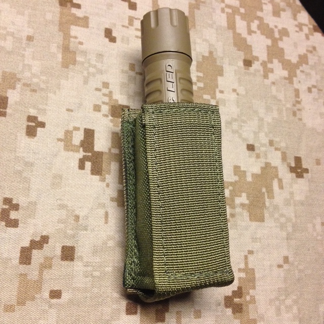 Open Handheld Tactical Flashlight Pouch/clip