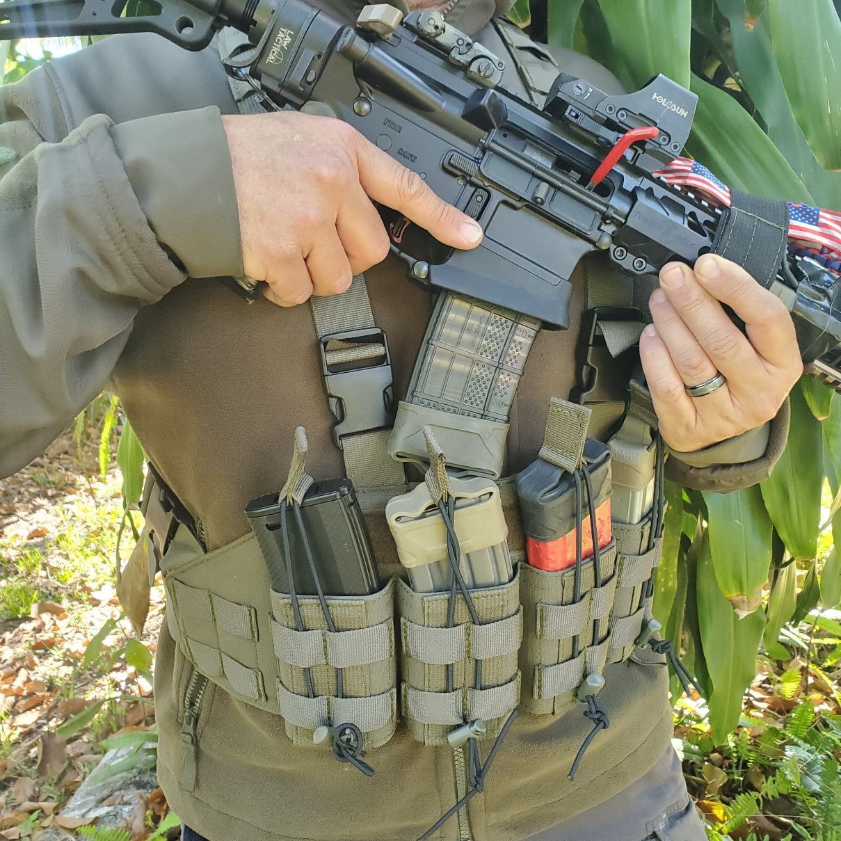 Quadruple AR15 Mag Rapid Response Light Chest Rig