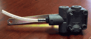 LEVELING VALVE