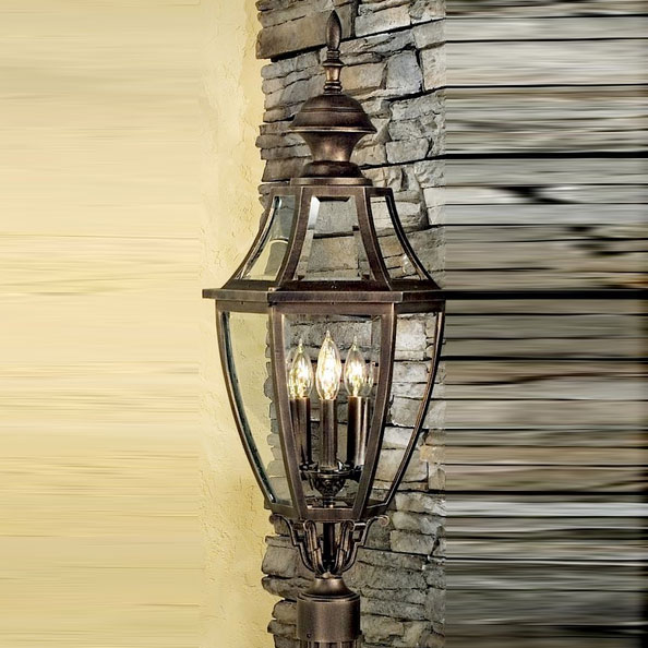 Hanover Lantern B13630 Augusta Large Traditional Outdoor Pole Lighting Fixture HANB13630