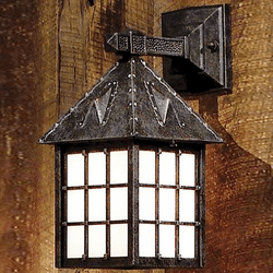 Hanover Lantern B8076RM Abington Signature Small Traditional Outdoor Lighting Sconce