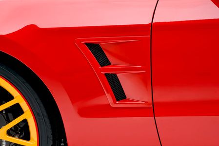 2010-2014 Ford Mustang Front Fender Vents w/ Mesh Grille