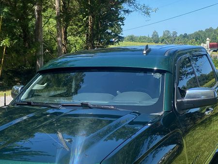 2014-2018 Chevrolet Silverado 1500 2500 3500 Windshield Drop Visor