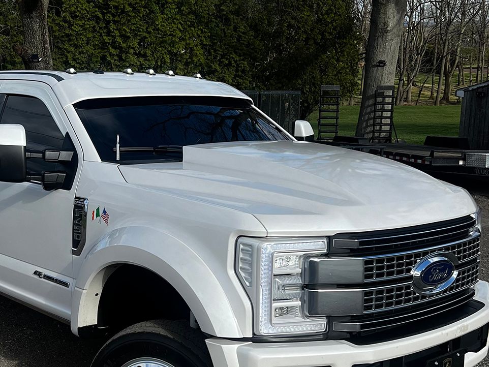 thumbnail image 2 of 4Pcs In-Channel Dark Smoke Window Visors For Ford F-250 Super Duty Crew Cab 1999-2016 2 of 5