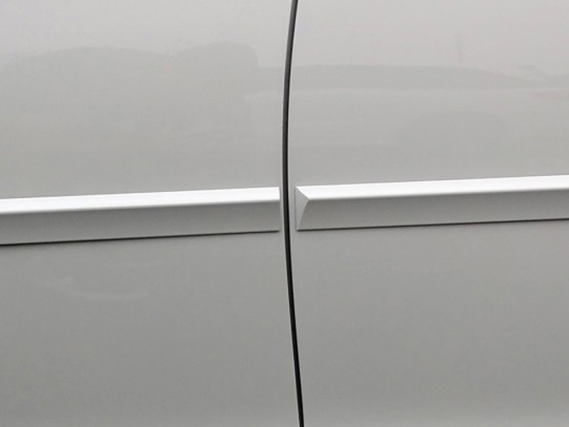 20212023 LEXUS IS PAINTED BODY SIDE MOLDING