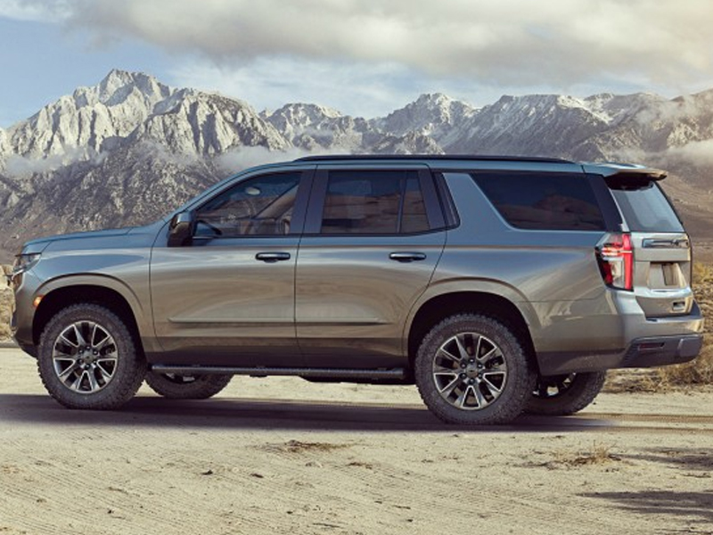 20212023 GMC YUKON PAINTED BODY SIDE MOLDING