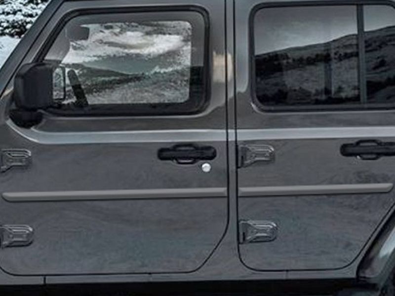 20062023 JEEP WRANGLER PAINTED BODY SIDE MOLDING