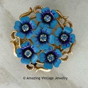 Avon LOVE BLOSSOMS Pin