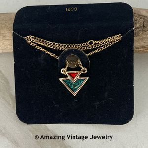 DIRECTIONS Necklace