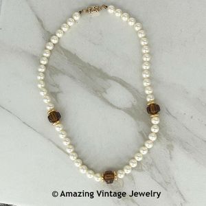 ELIZABETH Necklace