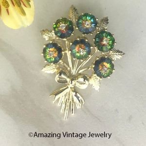 GAY MARGUERITA Pin - Emmons